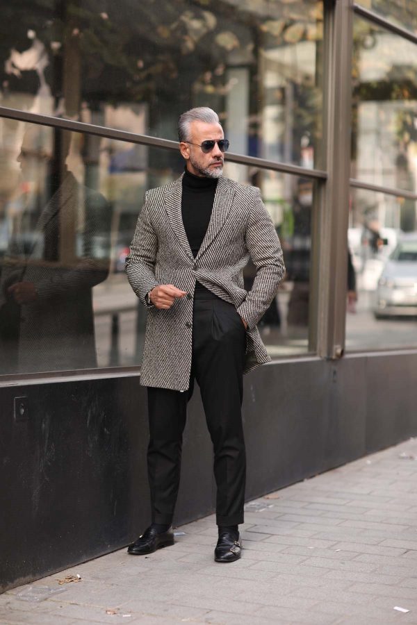 Stylowy płaszcz o kolorze khaki na jesienne dni P8 - obrazek 4