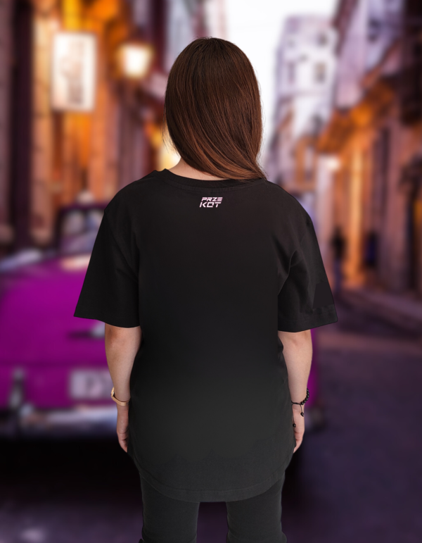 Czarna damska koszulka OVERSIZE - MAŁE LOGO TD6 - obrazek 2